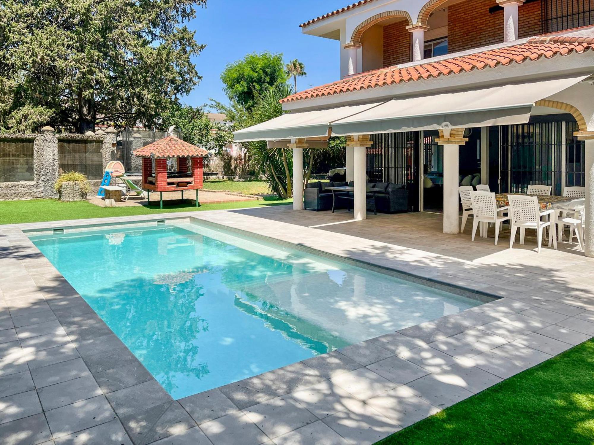 Villa Alamos Jerez I Piscina Salada Climatizada I Bbq I Jardines I 850M2 Херес-де-ла-Фронтера Екстер'єр фото