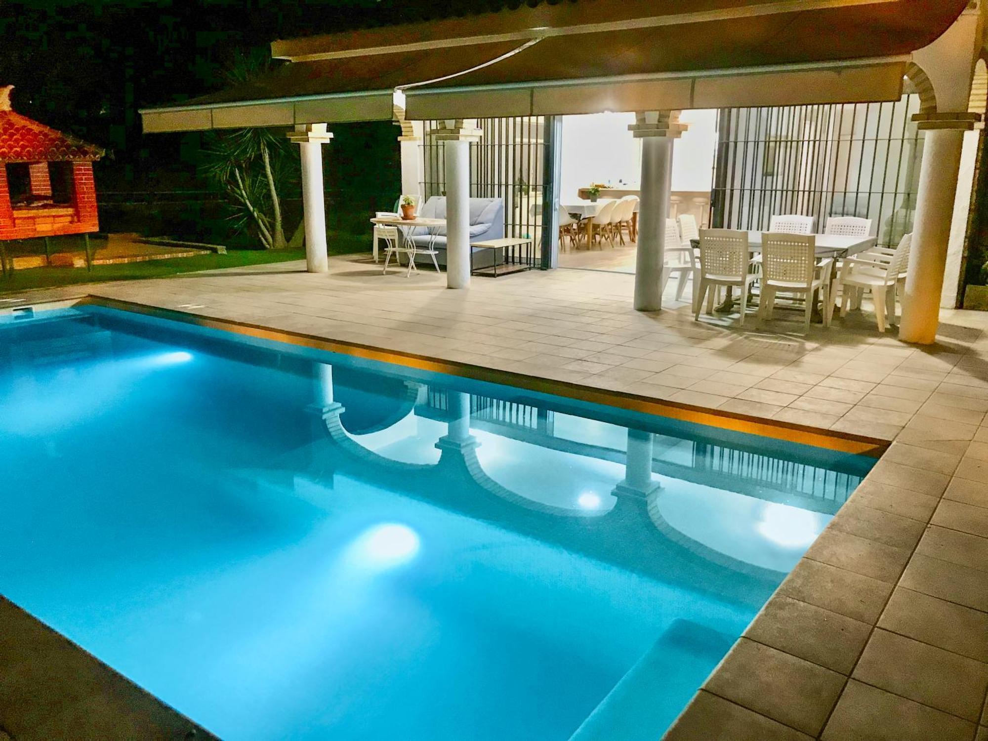 Villa Alamos Jerez I Piscina Salada Climatizada I Bbq I Jardines I 850M2 Херес-де-ла-Фронтера Екстер'єр фото