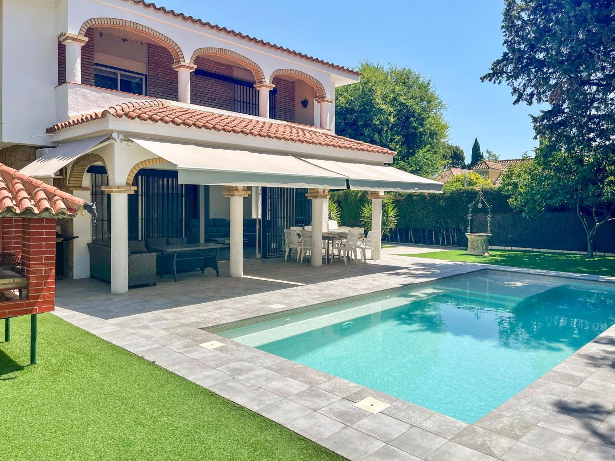 Villa Alamos Jerez I Piscina Salada Climatizada I Bbq I Jardines I 850M2 Херес-де-ла-Фронтера Екстер'єр фото